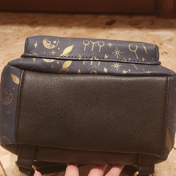Harry Potter Blue Snitch Stars Backpack - Picture 4 of 8